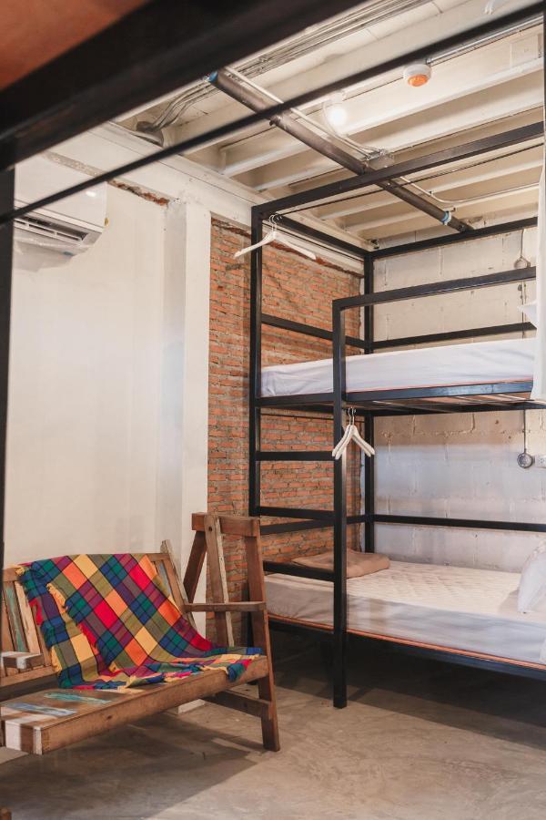Nivas Siam Hostel Bangkok Eksteriør bilde